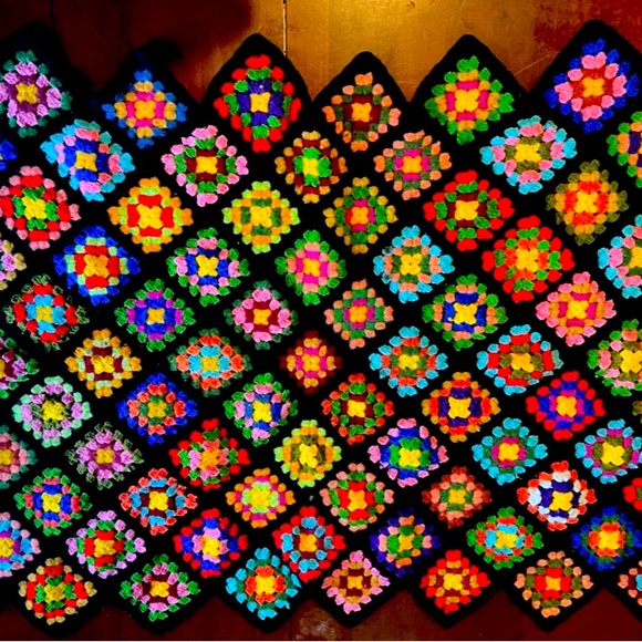 Granny Square Afghan ~ Vintage ~ 1970s ~ Throw Blanket ~ Handmade ~ Beautiful - Picture 3 of 16